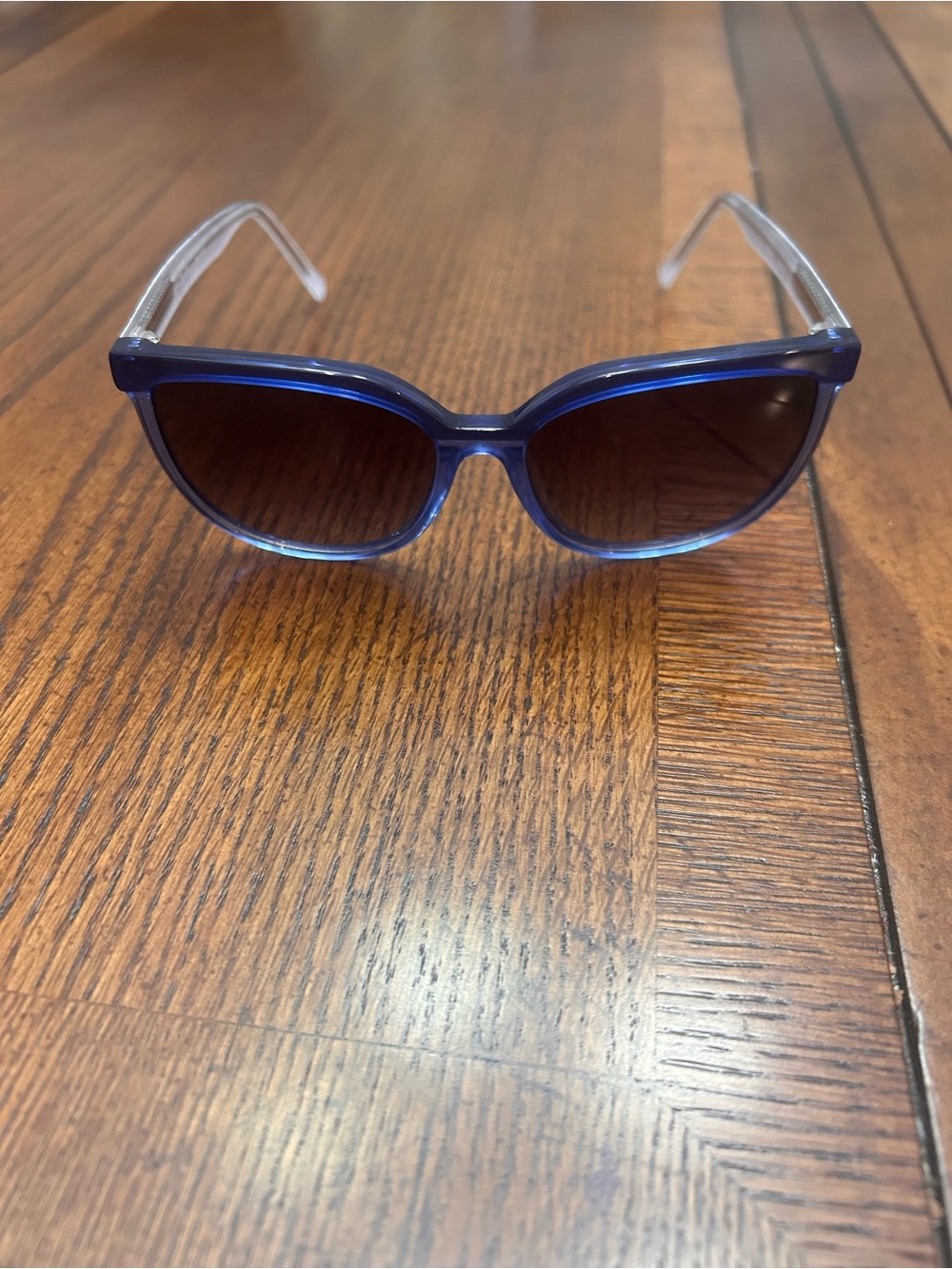 Very Bradley Blue Sunglasses with Gradient Lenses GUC